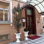 Residence Salmovska